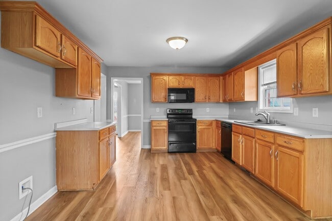 Building Photo - 1241 Gatsby Ct