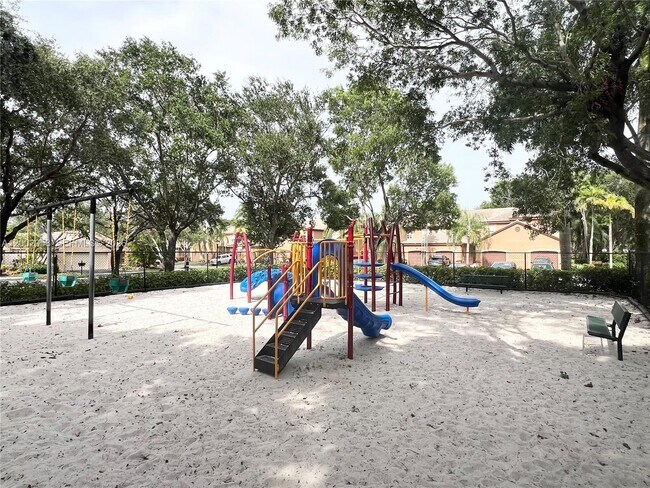 Building Photo - 1524 Coronado Rd