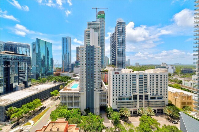 Building Photo - 1100 S Miami Ave