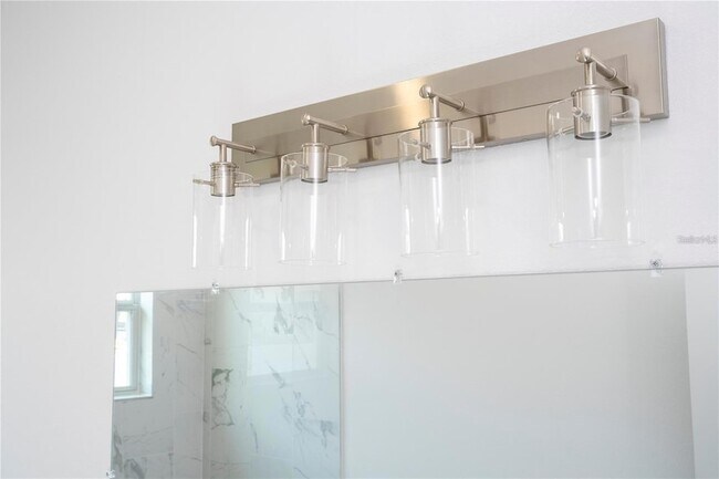 Building Photo - 873 Colville Dr