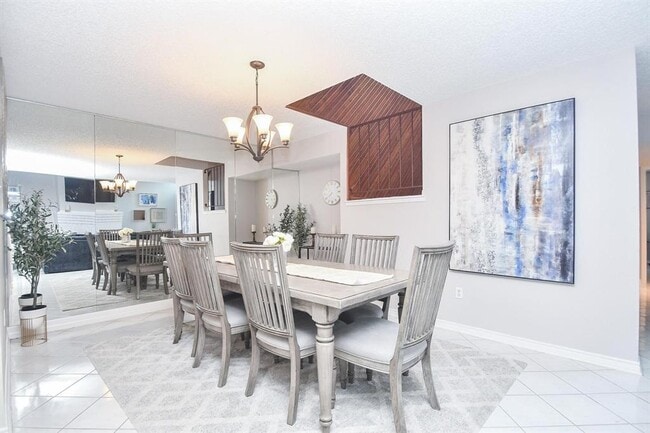 Building Photo - 18143 Bal Harbour Dr