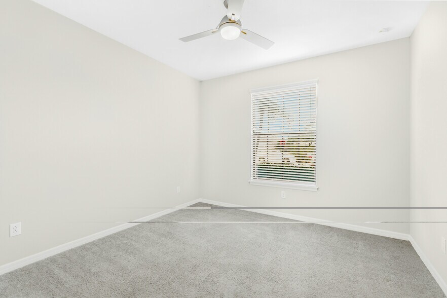 Visitor's suite - 12710 Sorrento Way