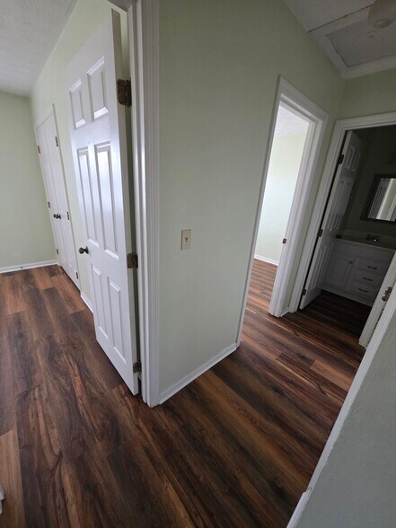 Building Photo - 130 N Mechanic St