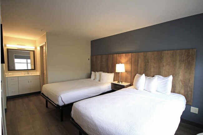 Building Photo - Furnished Studio-Albuquerque - Rio Rancho Blvd.