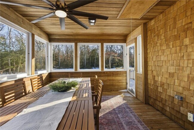 Building Photo - 140I Long Hwy