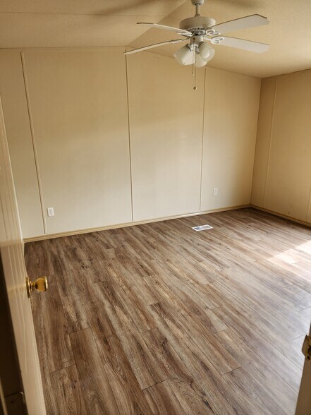 Building Photo - 31365 Wisteria Rd