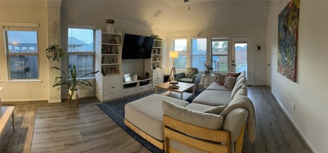 Building Photo - 3213 Cornflower Coast Ct