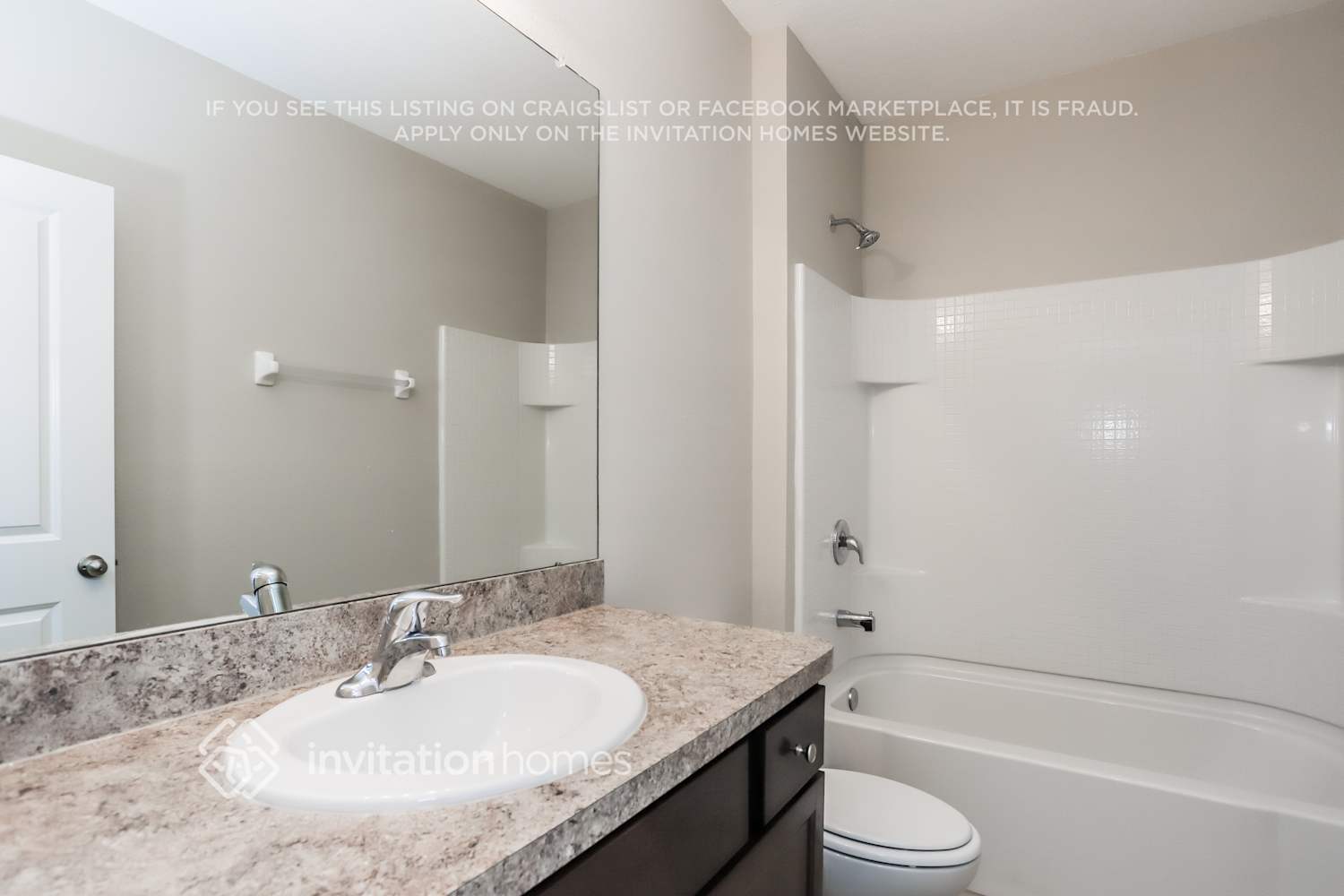 Building Photo - 3813 Wayfarer Wy