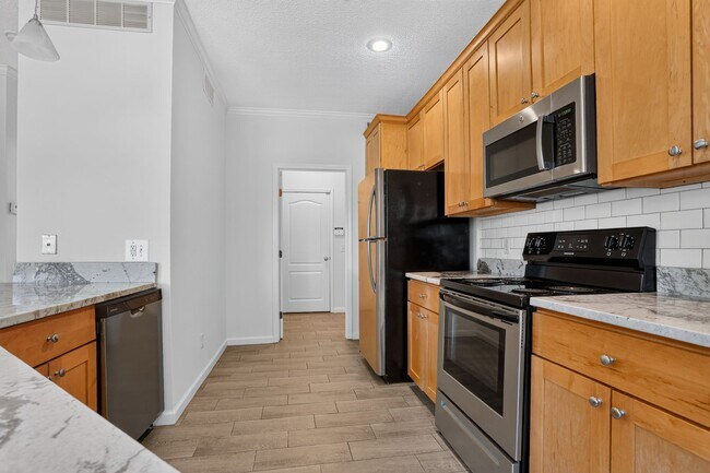 Building Photo - 15914 W 91st Terrace