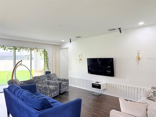 Building Photo - 11131 Sundrift Dr