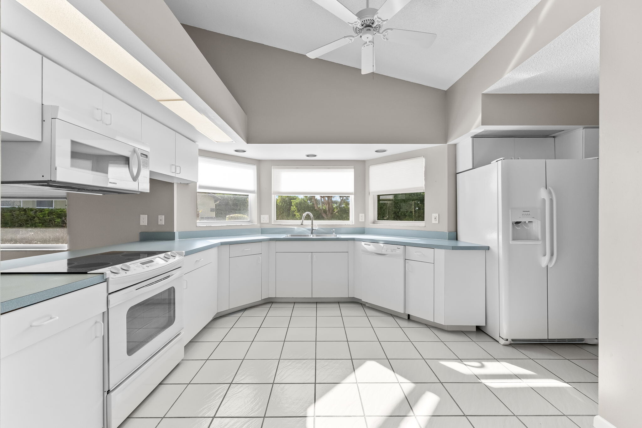 Building Photo - 2201 McGregor Park Cir