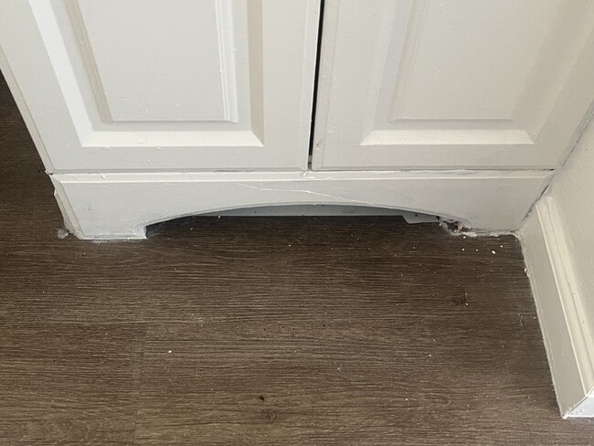 Building Photo - 20469 Vanowen St