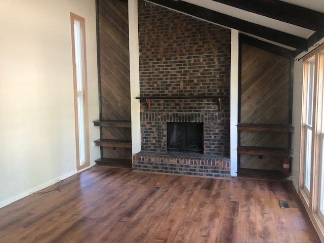 Building Photo - 515 E 14th N St