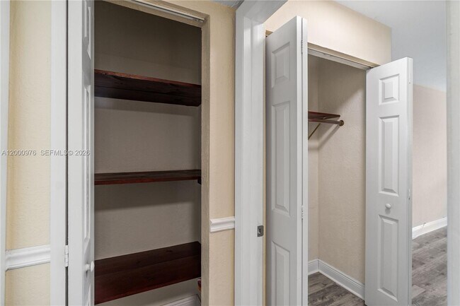 Building Photo - 9441 SW 76th St