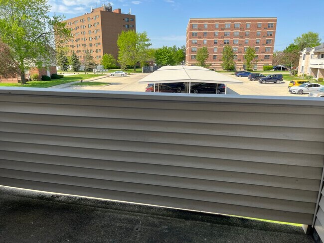 Building Photo - 44457 Savery Dr