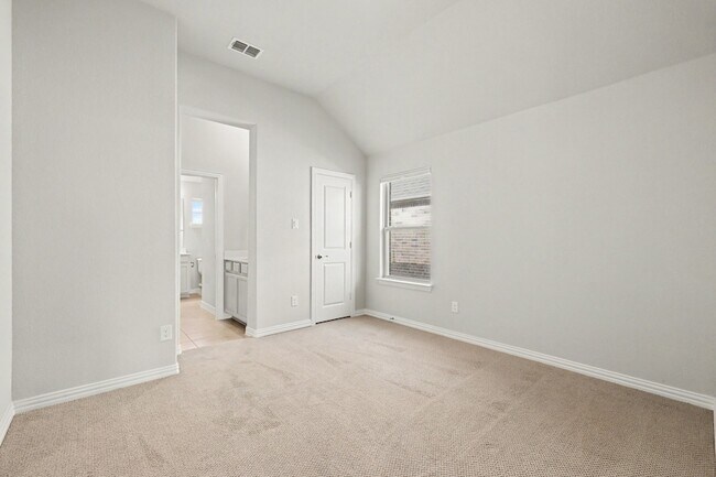 Building Photo - 2317 Willow Garden Dr