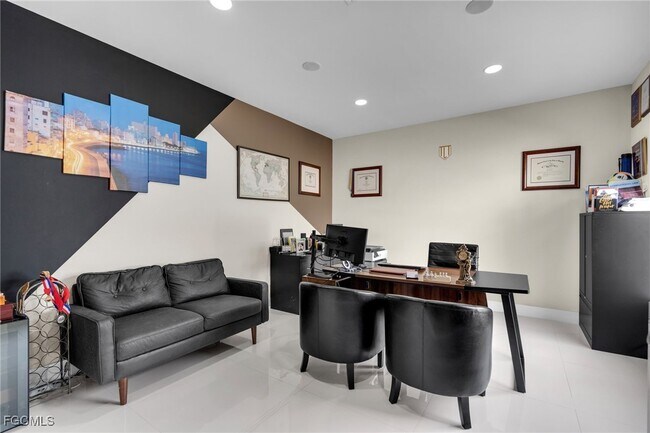 Building Photo - 1815 SW 85th Ct