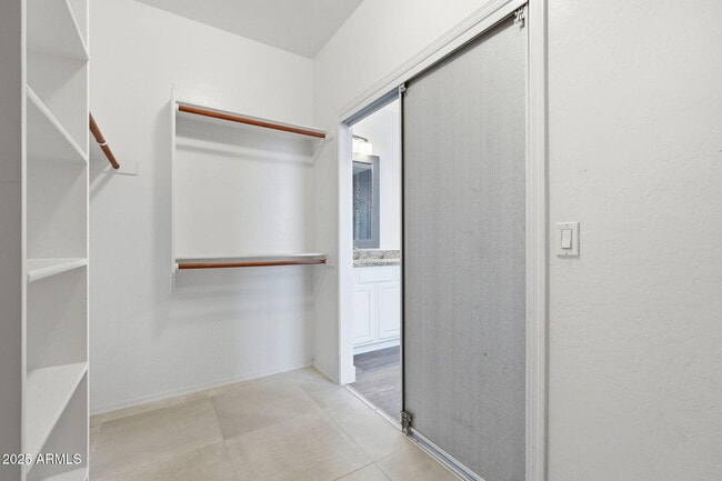 Building Photo - 7842 E Nestling Way