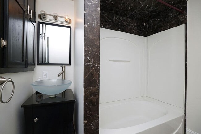 Building Photo - 175 Trenton St