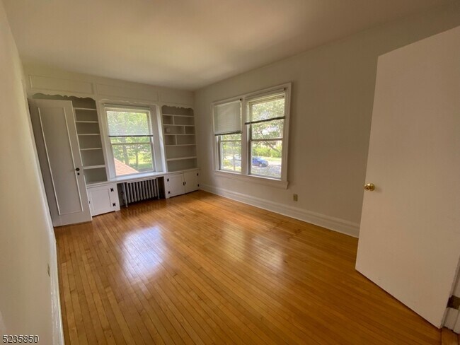 Building Photo - 316 Claremont Ave