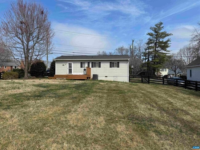 Building Photo - 402 Harris Rd