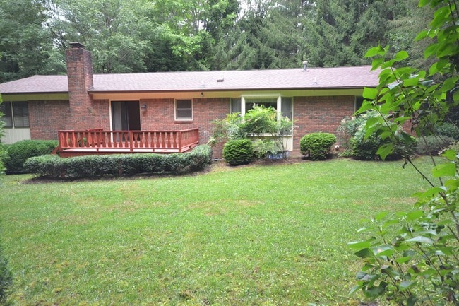Building Photo - 226 Park Ln