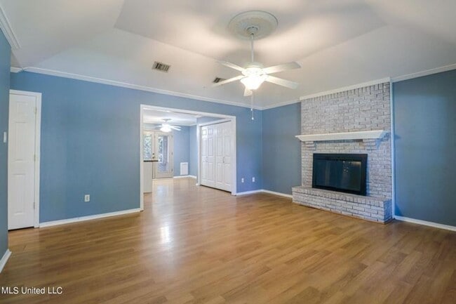 Building Photo - 3 bed 2 bath in Ocean Springs