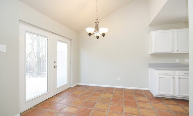 Building Photo - 13303 Hampton Falls Dr