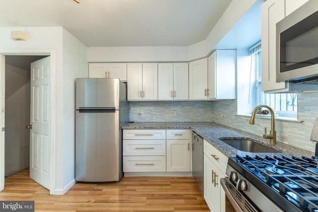 Building Photo - 1243 N Palethorp St