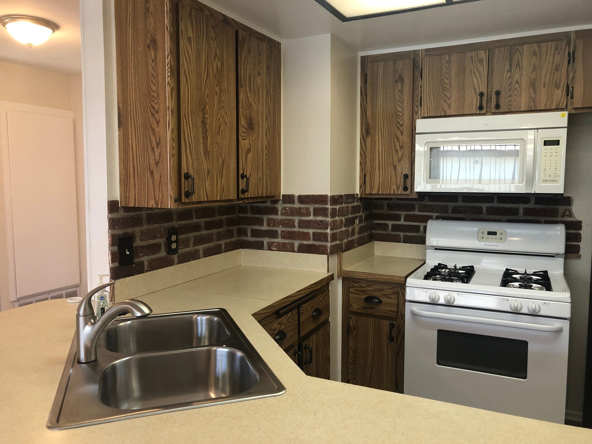 Kitchen: New appliances - 12394 Rock Springs Ct