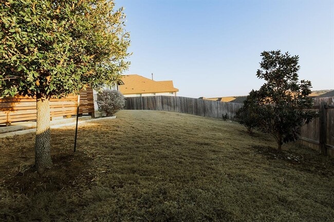 Building Photo - 808 Karst Cv