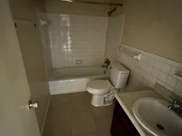 Building Photo - 2325 W Pensacola St