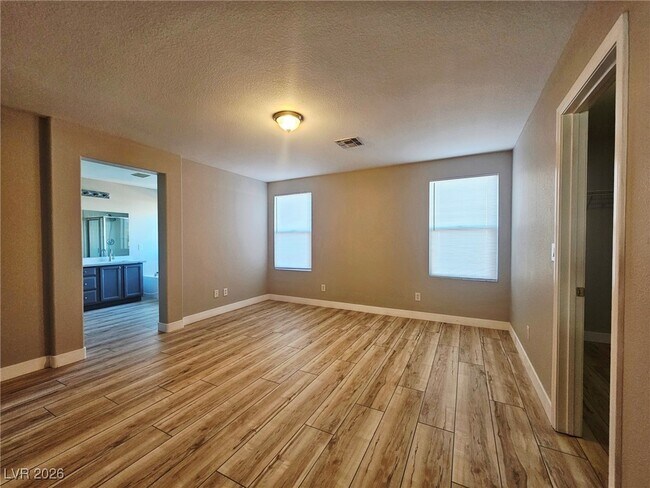 Building Photo - 9500 W Spring Blush Ave