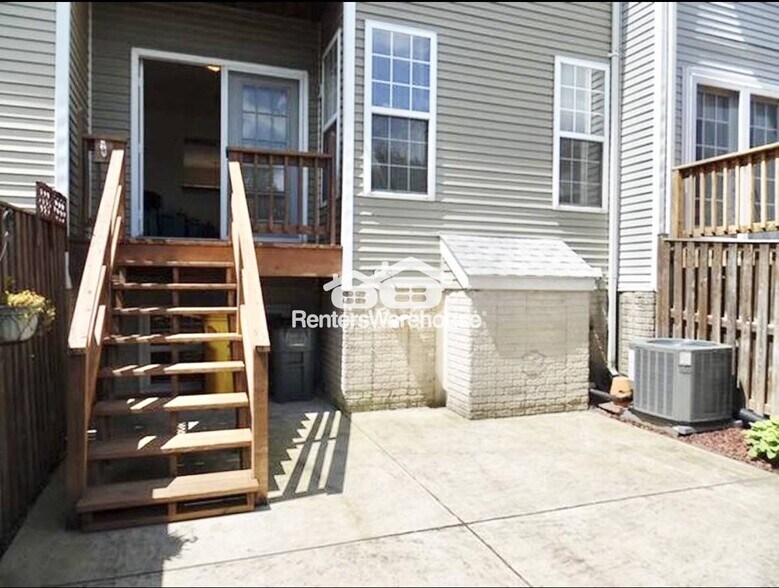 Building Photo - 1404 Jedforest Dr