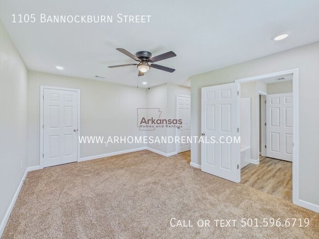 Building Photo - 1105 Bannockburn St