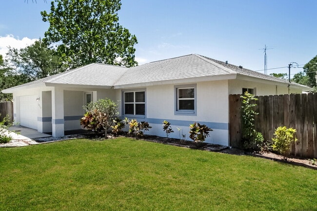 Building Photo - 1023 Horizon Rd