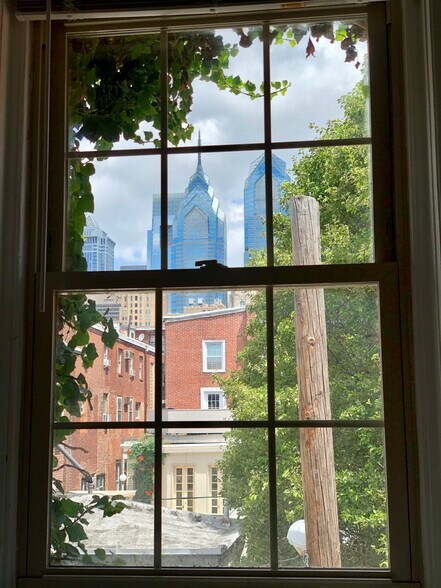 View North to Skyline - 1535 Lombard St