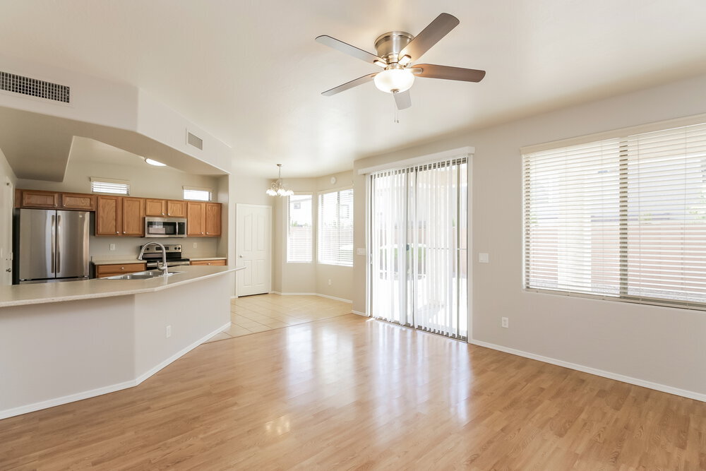 Building Photo - 9917 E Edgewood Ave