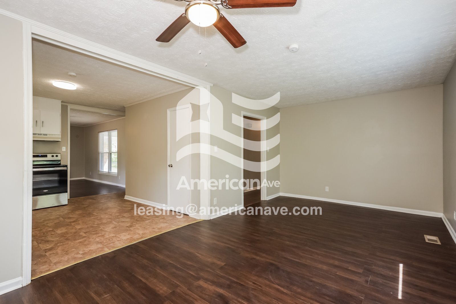 Building Photo - 2557 Saratoga Dr