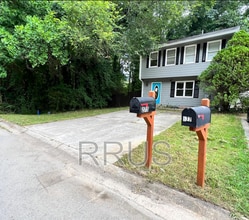 Building Photo - 275 Juliet Ln SW