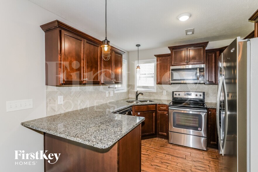 Building Photo - 1883 Red Fox Trail