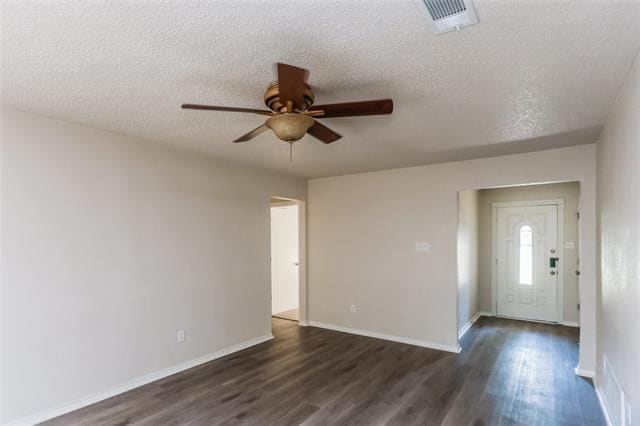 Building Photo - 204 S 3rd St