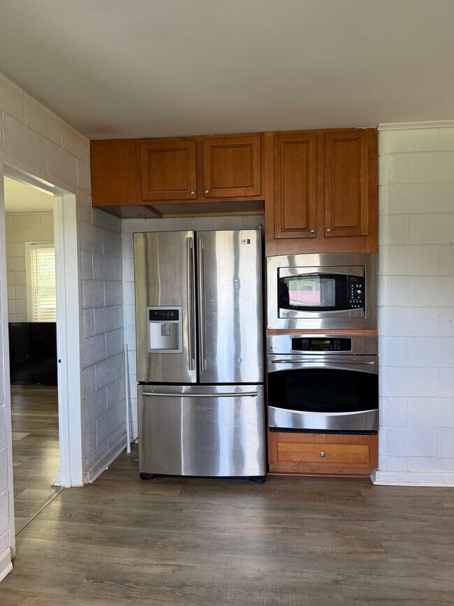 Building Photo - Rouse road - Room #1