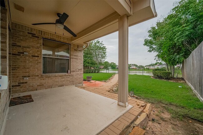 Building Photo - 23035 Canal Rd