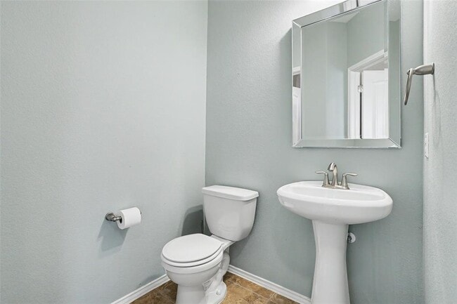 Building Photo - 6227 Aviara Dr
