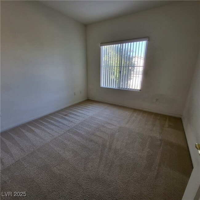 Building Photo - 211 Tayman Park Ave