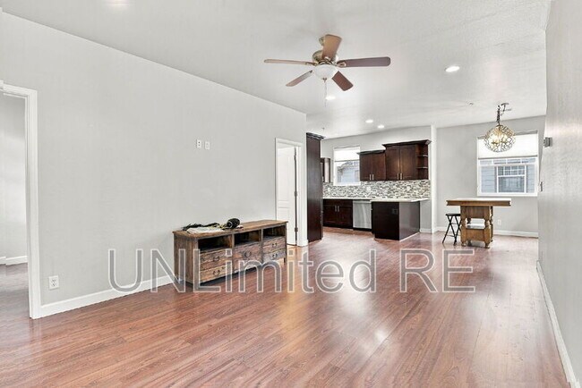 Building Photo - 2520 W Pikes Peak Dr