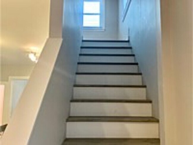 Building Photo - "The Porch" - ABNB, Short Term, monthly and long-term RENTAL. Famous IU Tailgate house