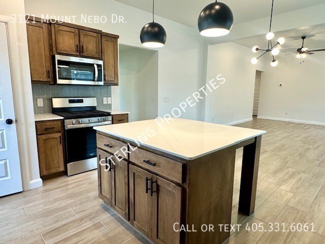 Building Photo - 3121 Mt Nebo Dr