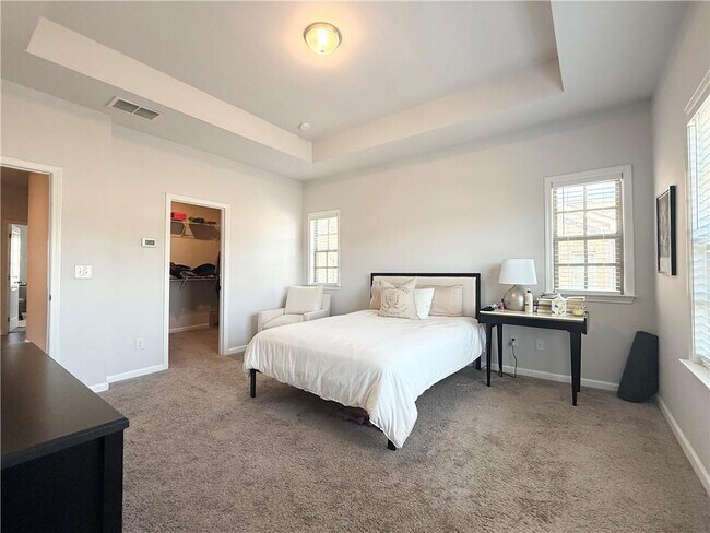 Building Photo - 2520 Great Silver Fir Aly